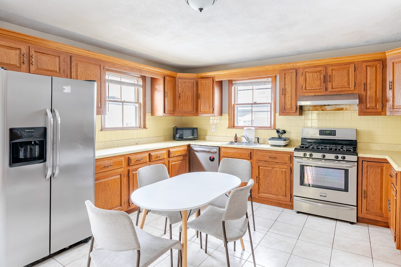  #1578: Somerville - Queen Bedroom D  -  #1578: Somerville  - Gallery -  10