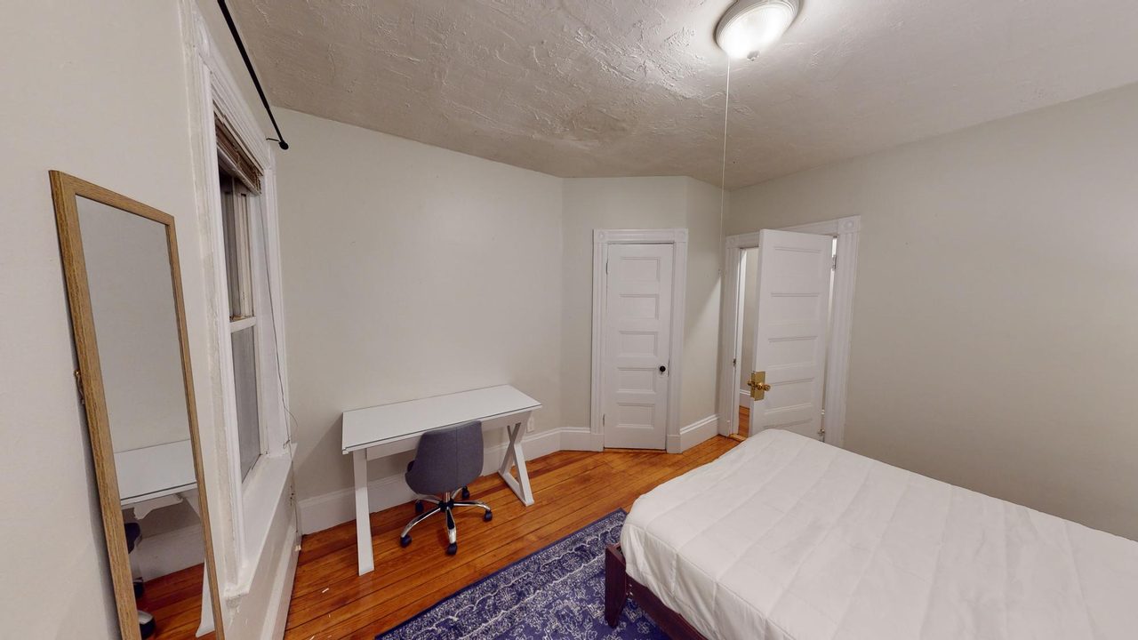  #1235: Allston - Queen Bedroom B  -  #1235: Allston  - Gallery -  3