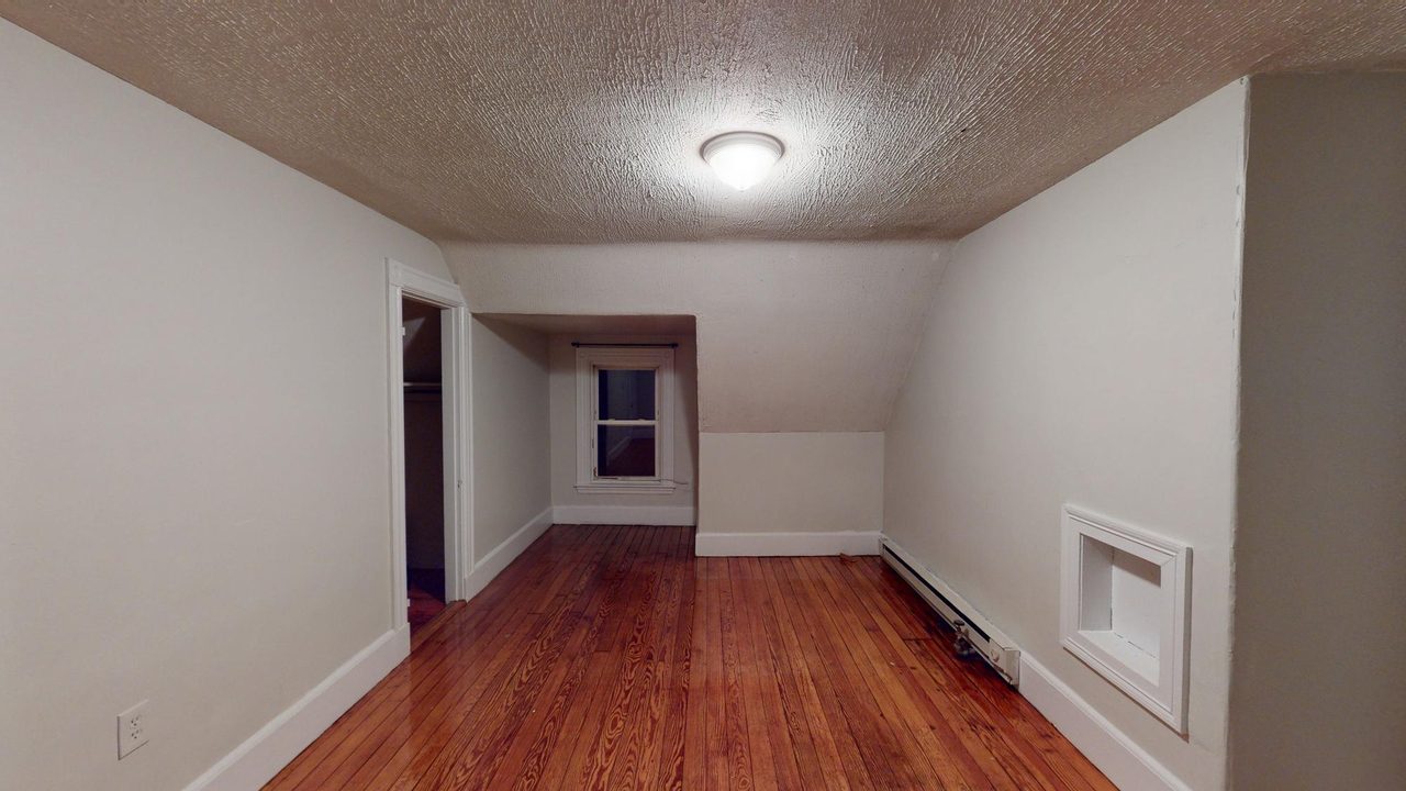  #1235: Allston - Queen Bedroom F  -  #1235: Allston  - Gallery -  2