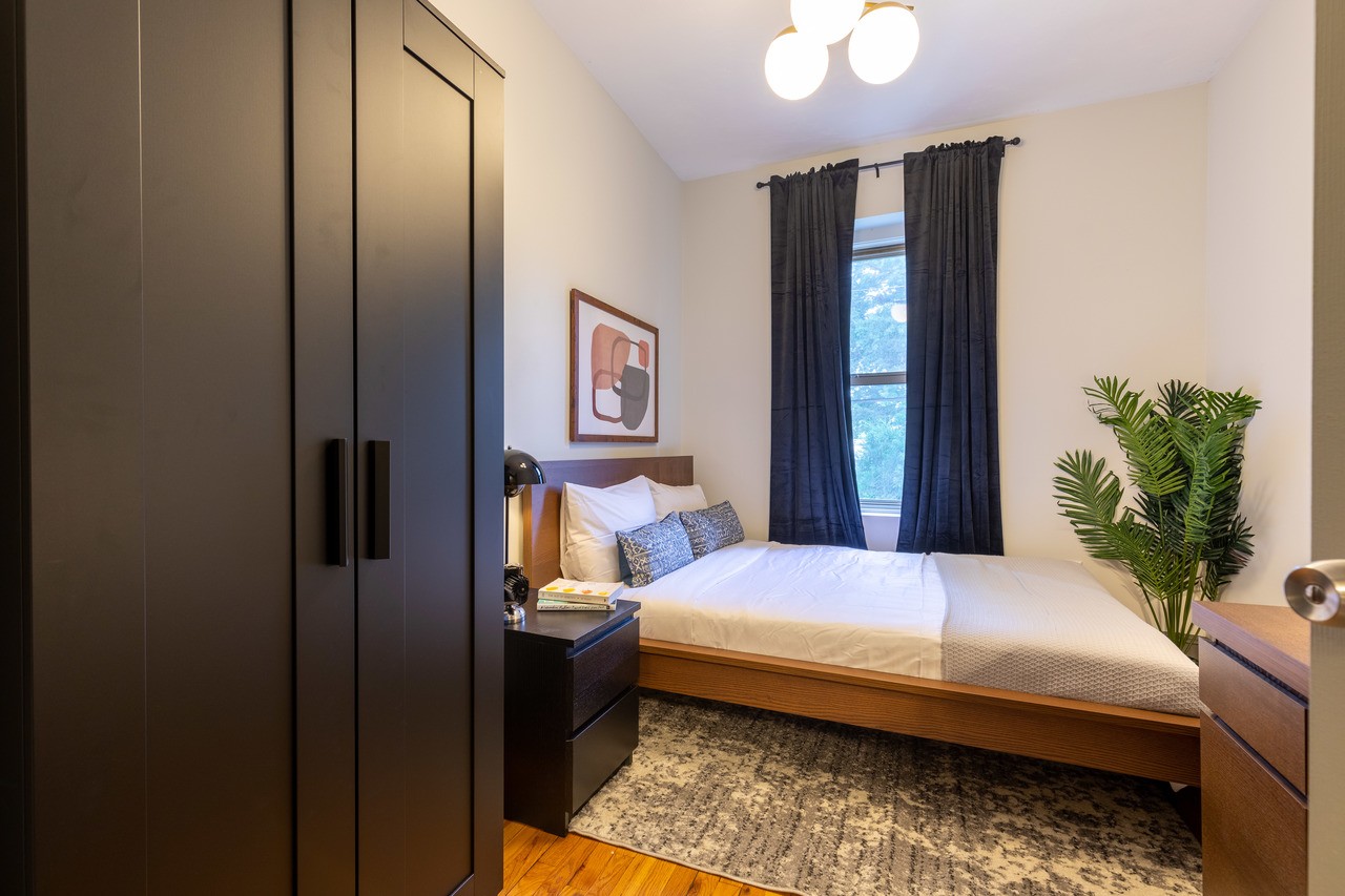 #236: Fenway - Queen Bedroom C - 1