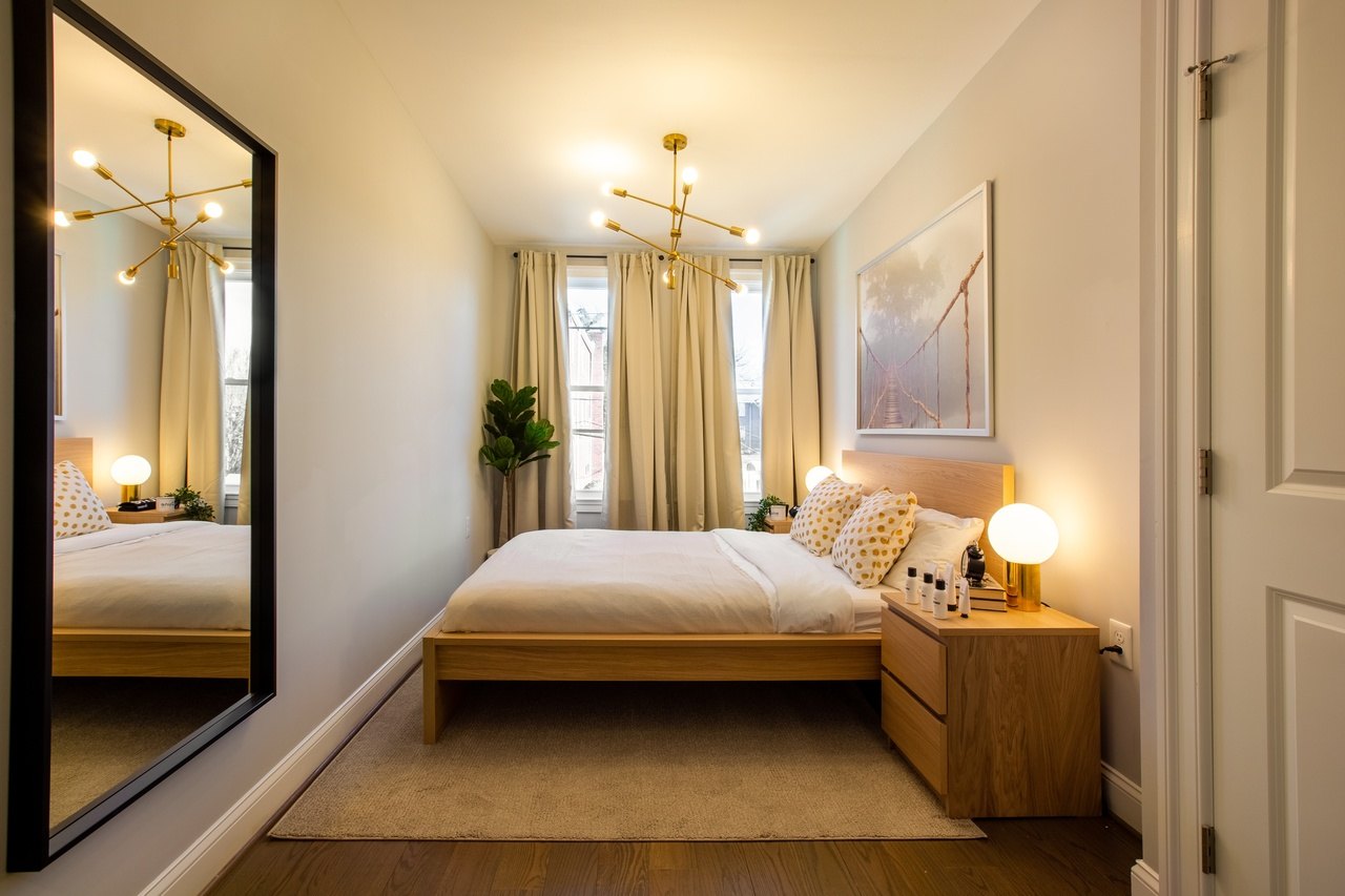  #289: Petworth - Queen Bedroom C  -  #289: Petworth  - Gallery -  13