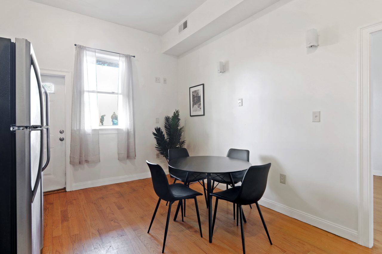 #829: Roxbury - Full Bedroom D - 17