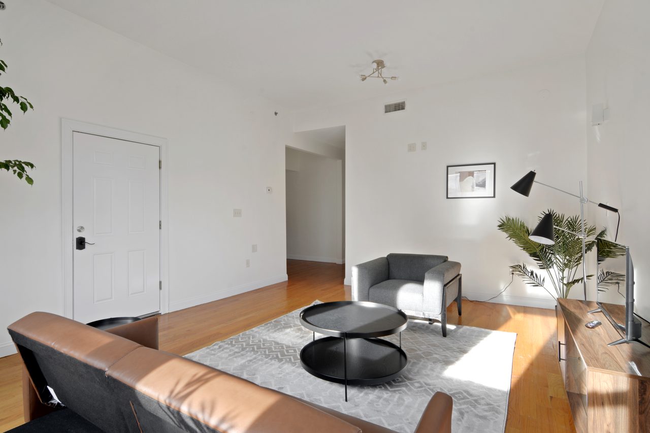  #829: Roxbury - Full Bedroom D  -  #829: Roxbury  - Gallery -  23