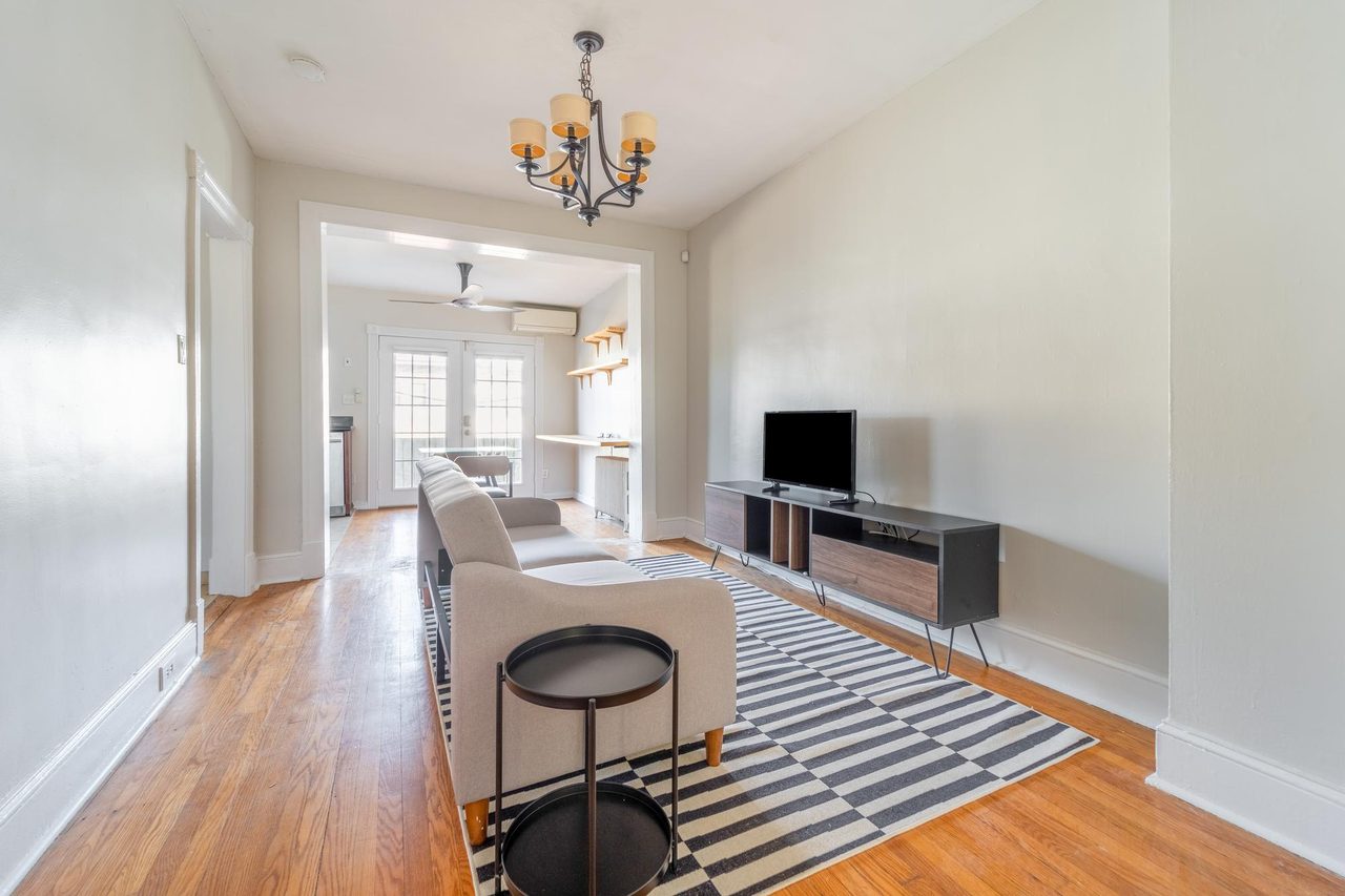  #1590: Columbia Heights - Queen Bedroom A  -  #1590: Columbia Heights  - Gallery -  4