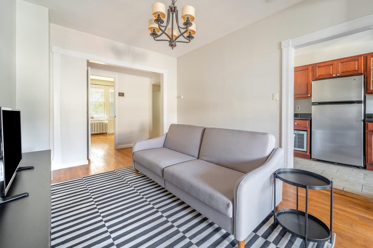  #1590: Columbia Heights - Queen Bedroom B  -  #1590: Columbia Heights  - Gallery -  11