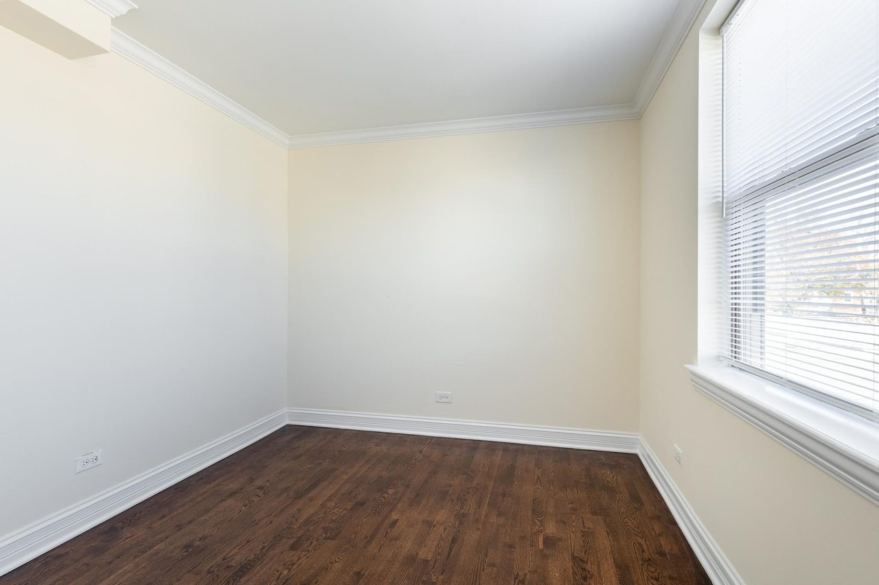  #1598: Irving Park - Full Bedroom D  -  #1598: Irving Park  - Gallery -  4