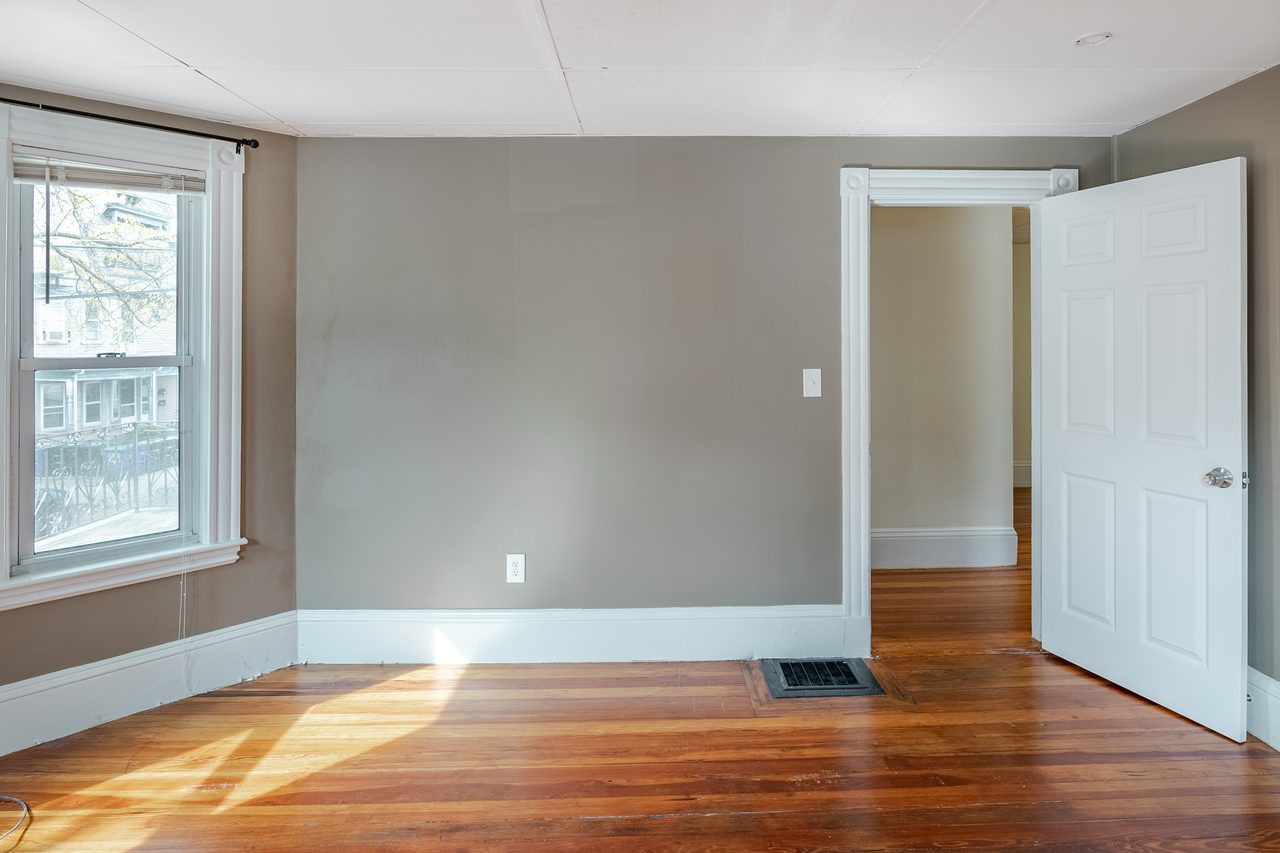 #1577: Somerville - Full Bedroom B - 15
