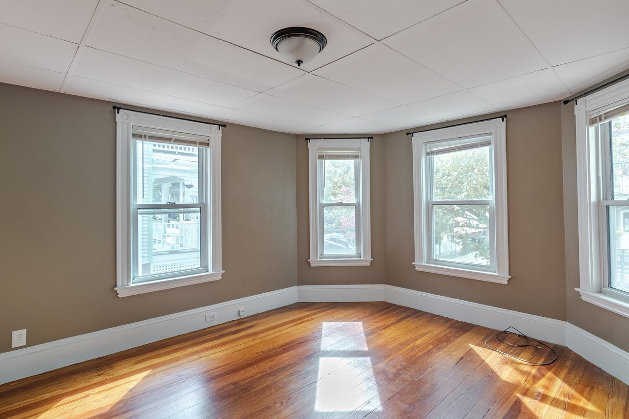 #1577: Somerville - Full Bedroom B - 17