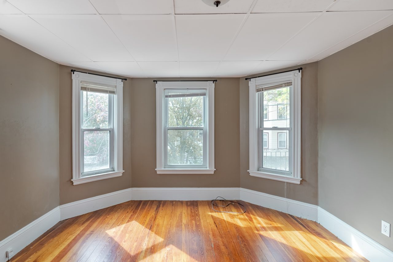 #1577: Somerville - Full Bedroom B - 16