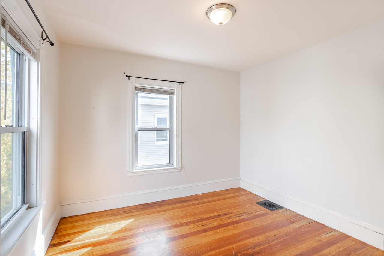  #1577: Somerville - Full Bedroom D  -  #1577: Somerville  - Gallery -  11