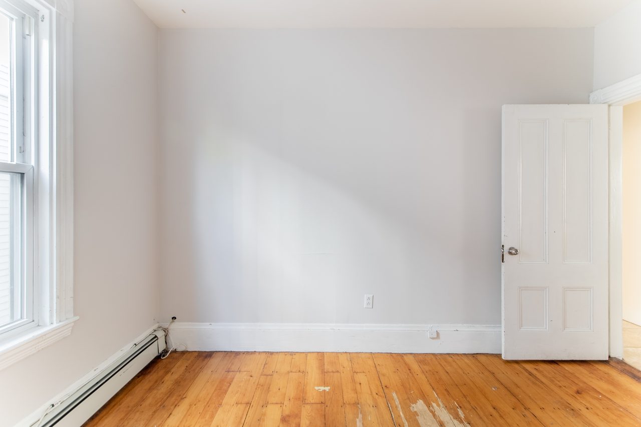  #1068: Mission Hill - Full Bedroom B  -  #1068: Mission Hill  - Gallery -  1