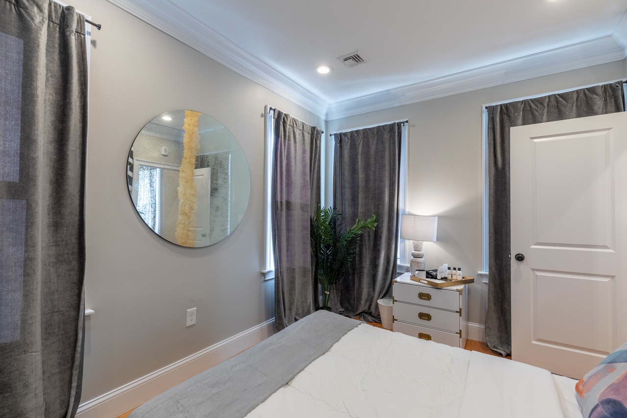  #276: North End - Full Bedroom B  -  #276: North End  - Gallery -  11