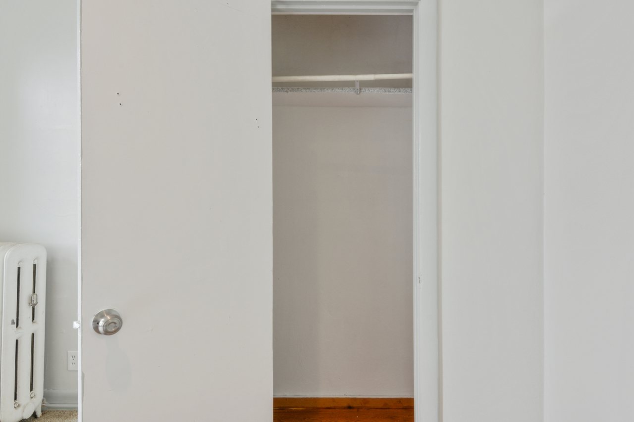 #583: Allston - Queen Bedroom B - 12