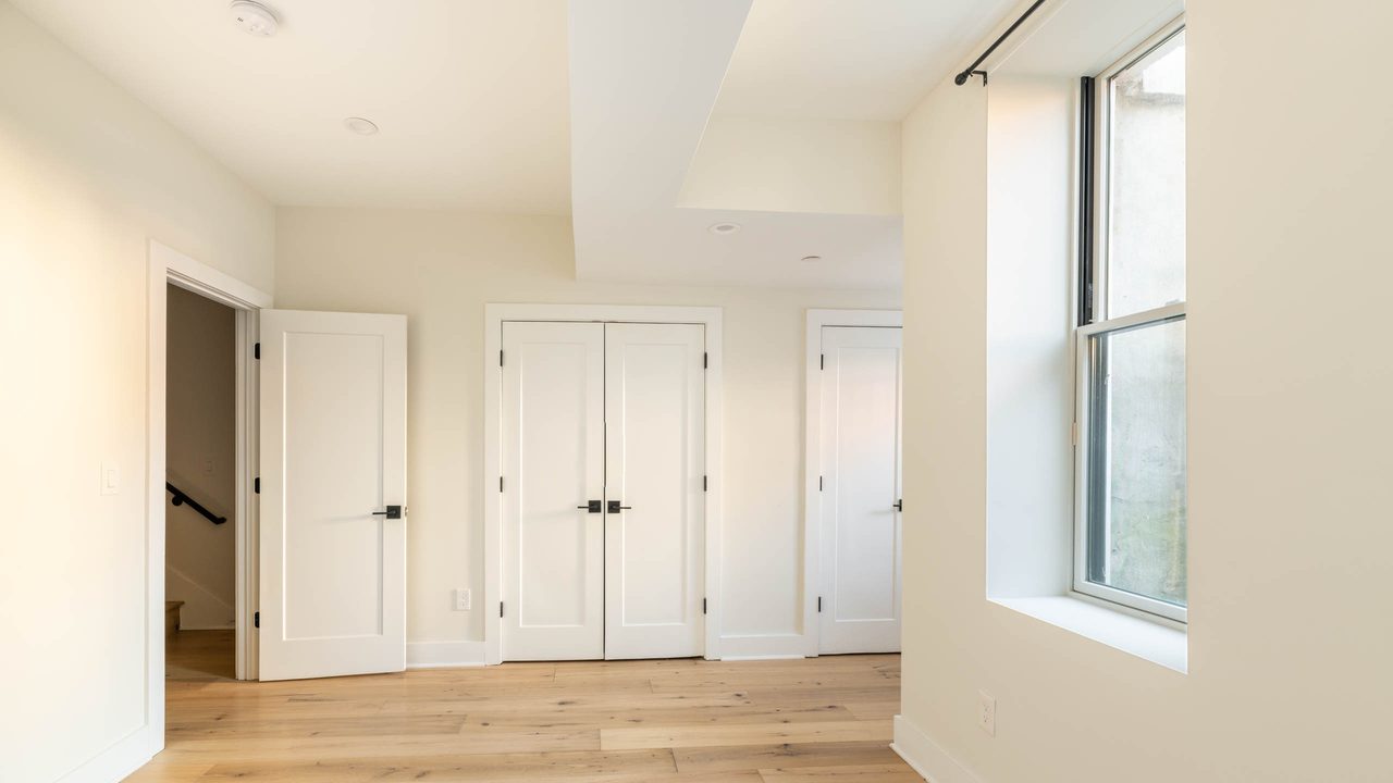  #1718: Columbia Heights - Full Bedroom B  -  #1718: Columbia Heights  - Gallery -  5