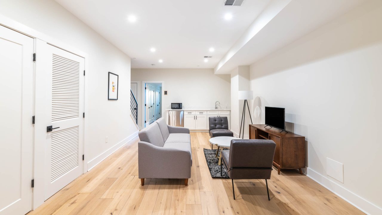 #1718: Columbia Heights - Full Bedroom B - #1718: Columbia Heights - Gallery - 2