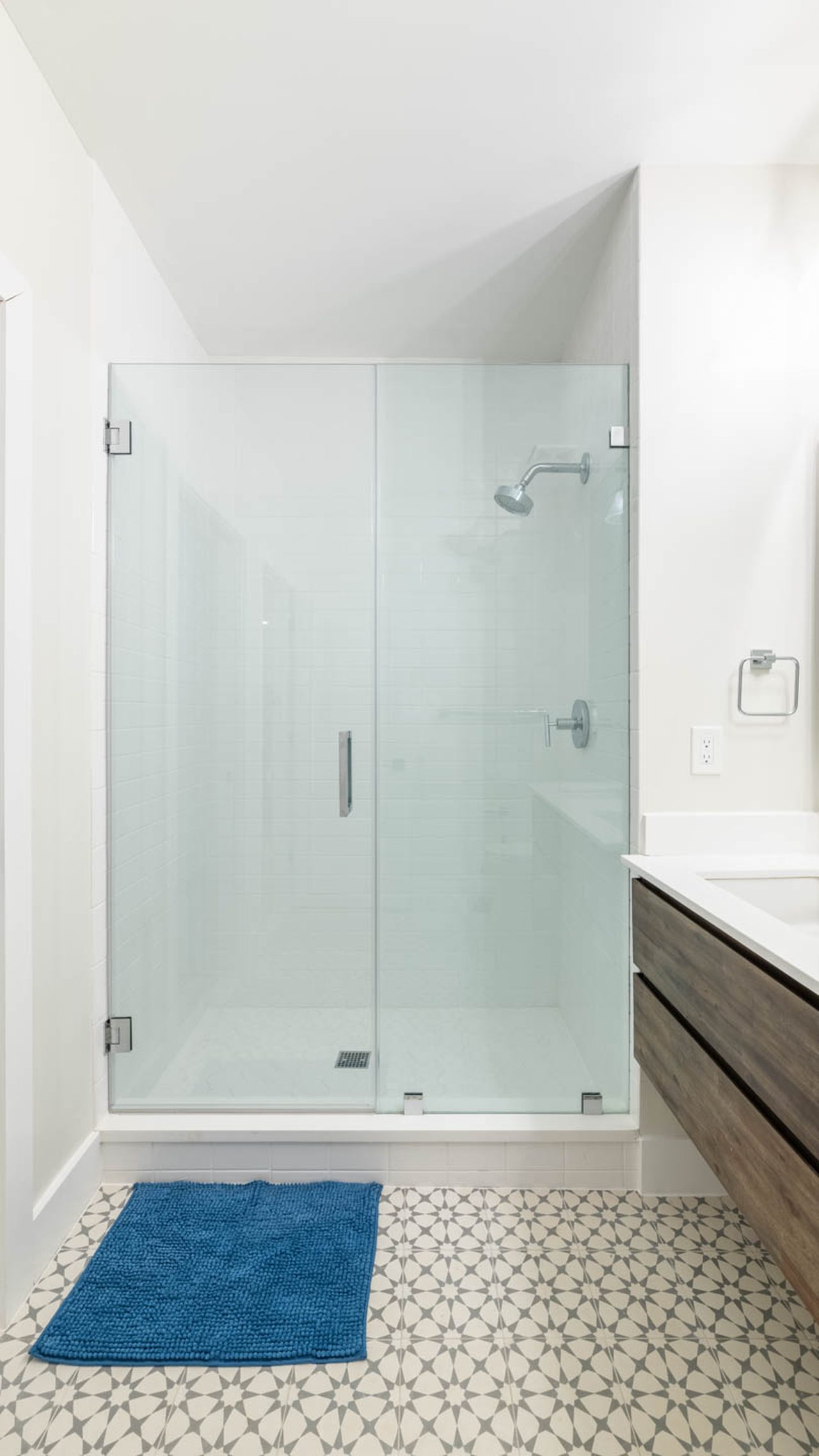 #1718: Columbia Heights - Full Bedroom B - #1718: Columbia Heights - Gallery - 15