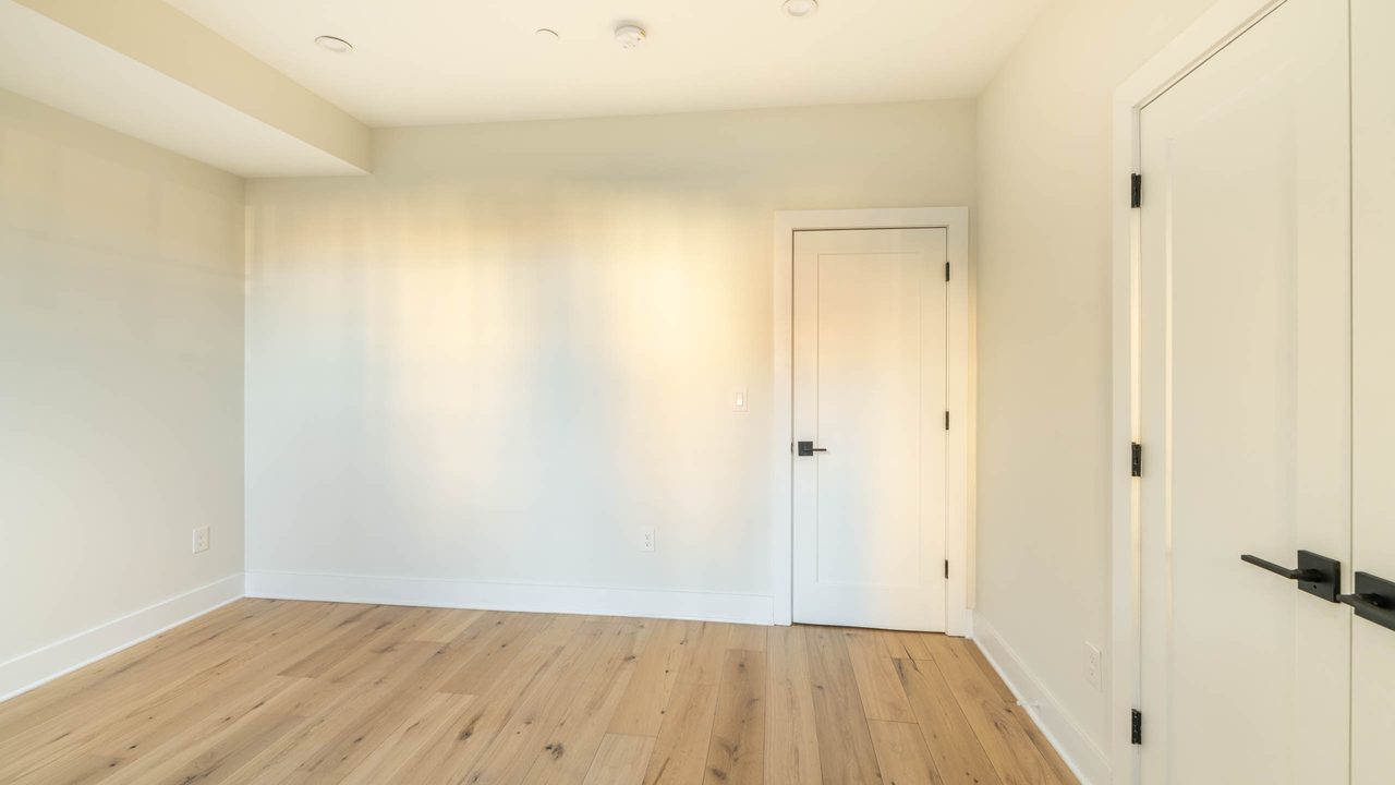  #1718: Columbia Heights - Full Bedroom B  -  #1718: Columbia Heights  - Gallery -  4