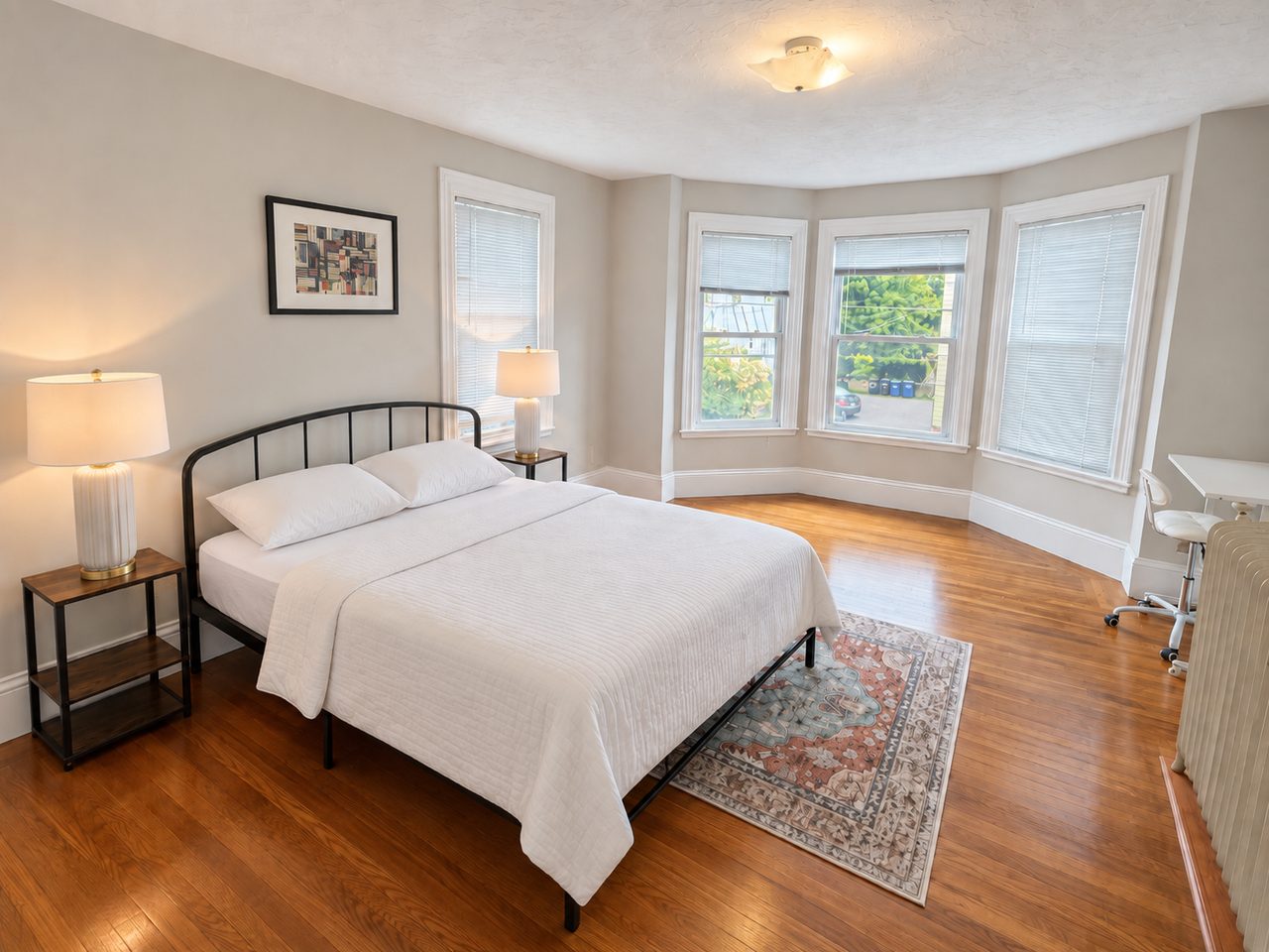#1668: Somerville - Queen Bedroom A - 8