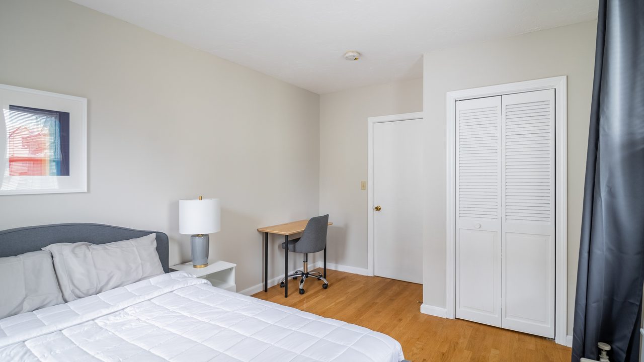 #1668: Somerville - Full Bedroom C - #1668: Somerville - Gallery - 13