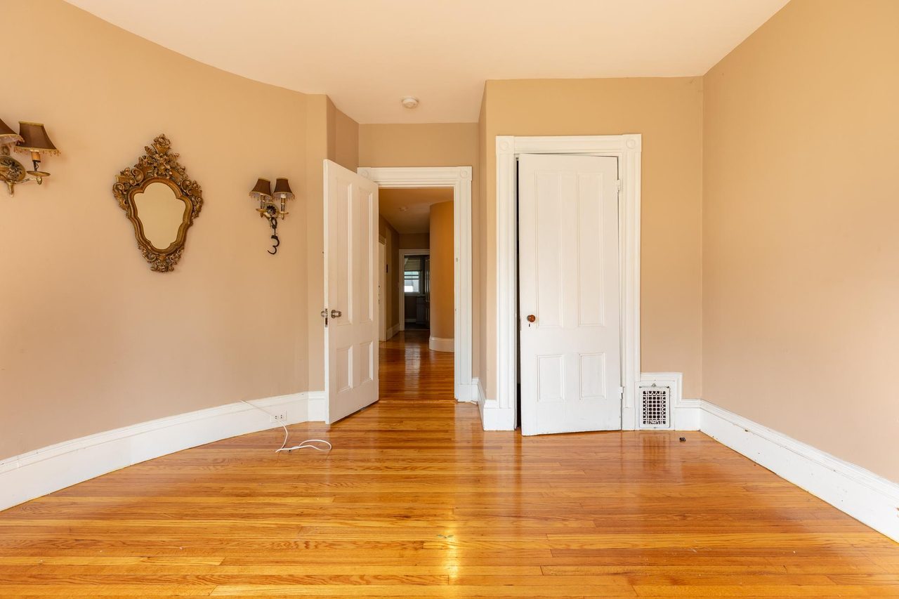#1301: Brighton - Full Bedroom C - 3