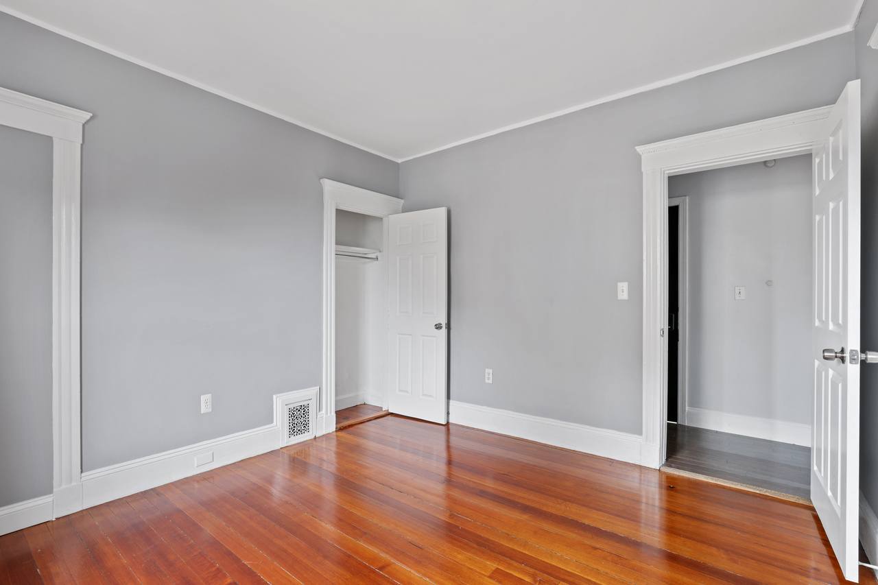 #546: Dorchester - Fields Corner West - Queen Bedroom C  -  #546: Dorchester - Fields Corner West  - Gallery -  3