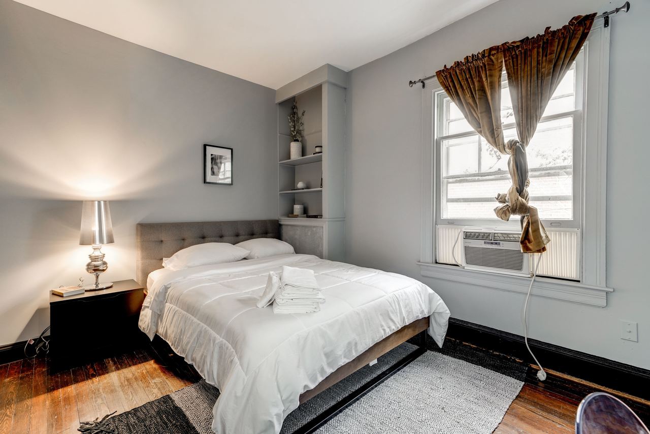  #115: Woodley Park - Queen Bedroom 2B  -  #115: Woodley Park  - Gallery -  1