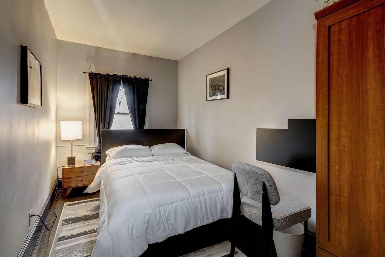  #115: Woodley Park - Full Bedroom 3B  -  #115: Woodley Park  - Gallery -  1