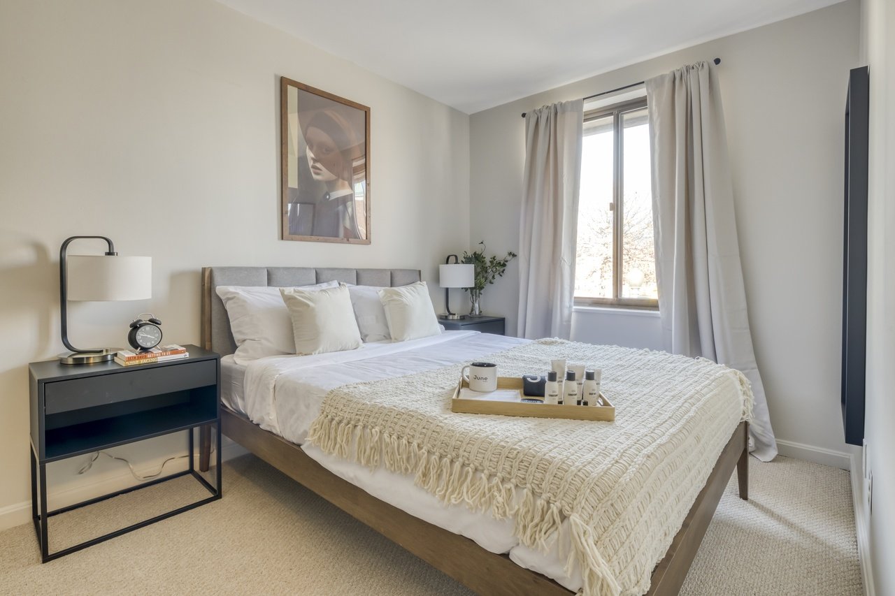  #288: H Street - Queen Bedroom E  -  #288: H Street  - Gallery -  15