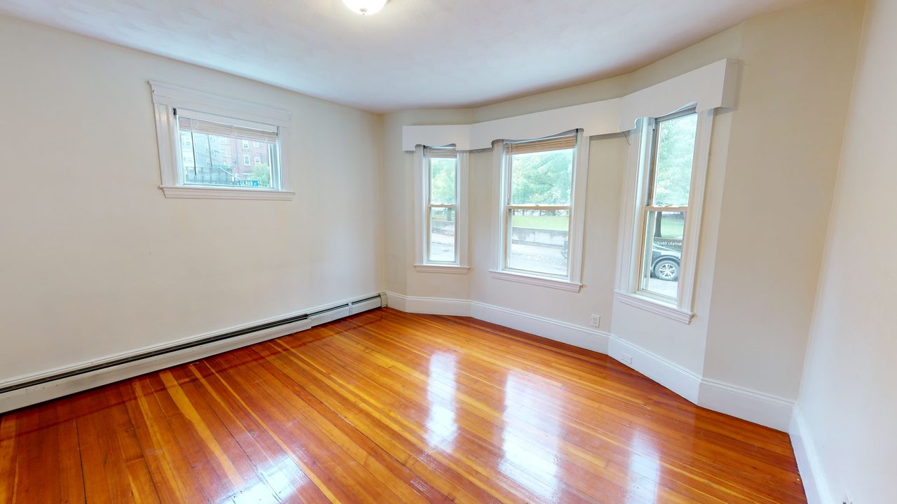 #1343: Somerville - Queen Bedroom D - 1