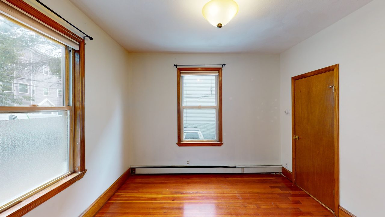 #1343: Somerville - Queen Bedroom A - 1