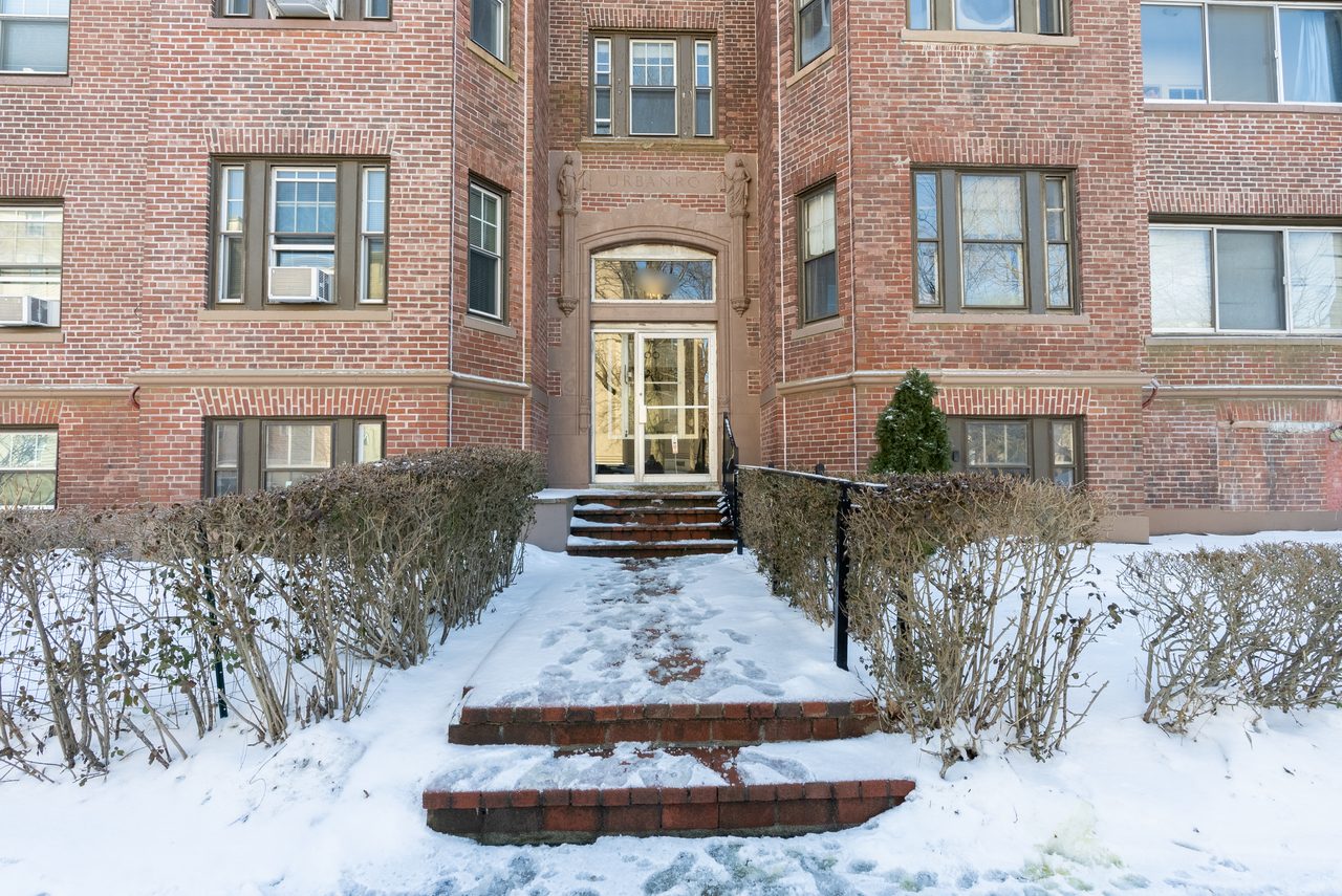  #917: Brighton - 1 Bedroom (Full)  -  #917: Brighton  - Gallery -  2