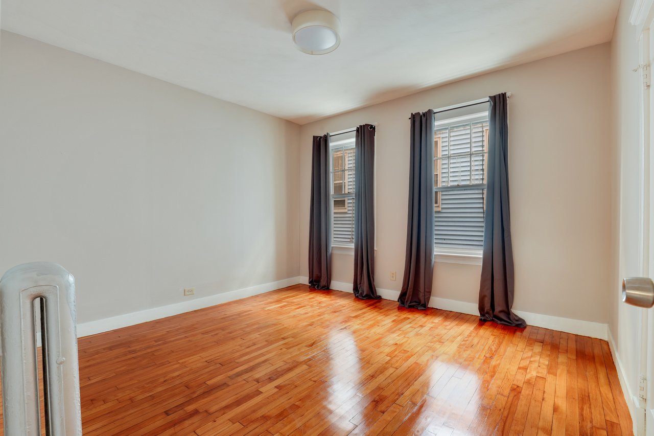 #567: Dorchester Center - Queen Bedroom B - #567: Dorchester Center - Gallery - 10