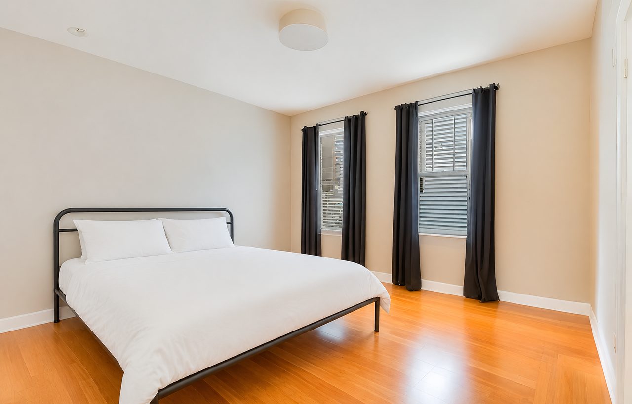 #567: Dorchester Center - Queen Bedroom B - 1