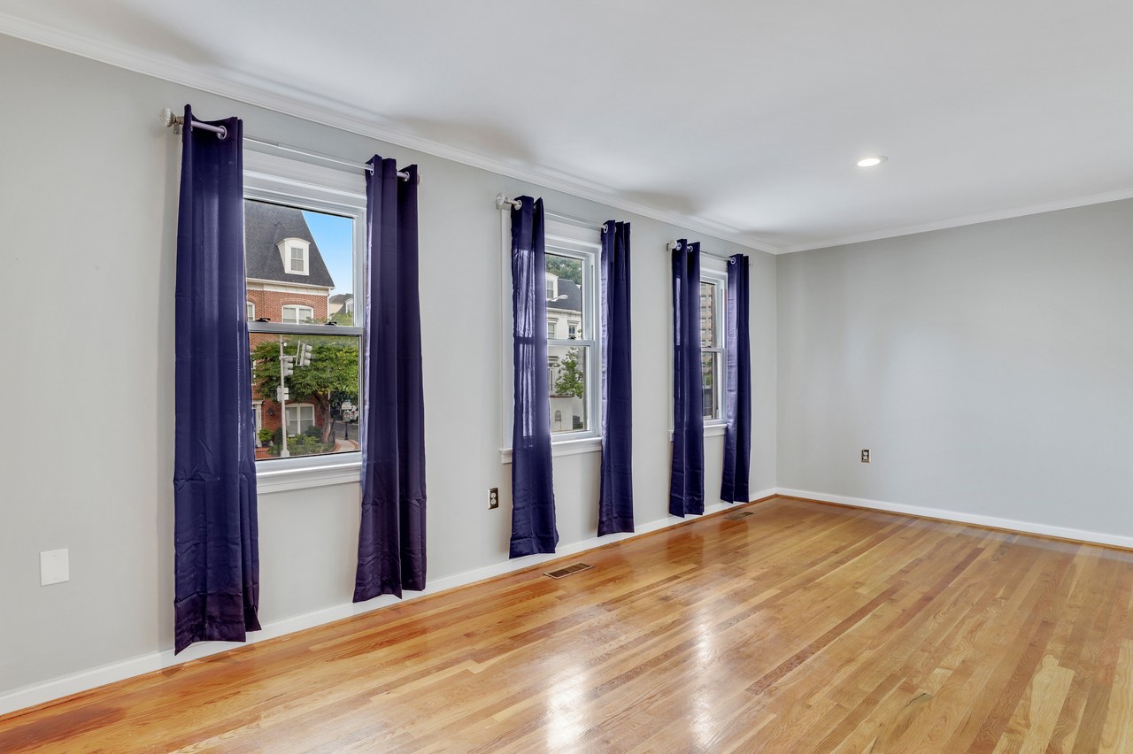  #526: Southwest Waterfront - Queen Bedroom 2D  -  #526: Southwest Waterfront  - Gallery -  2