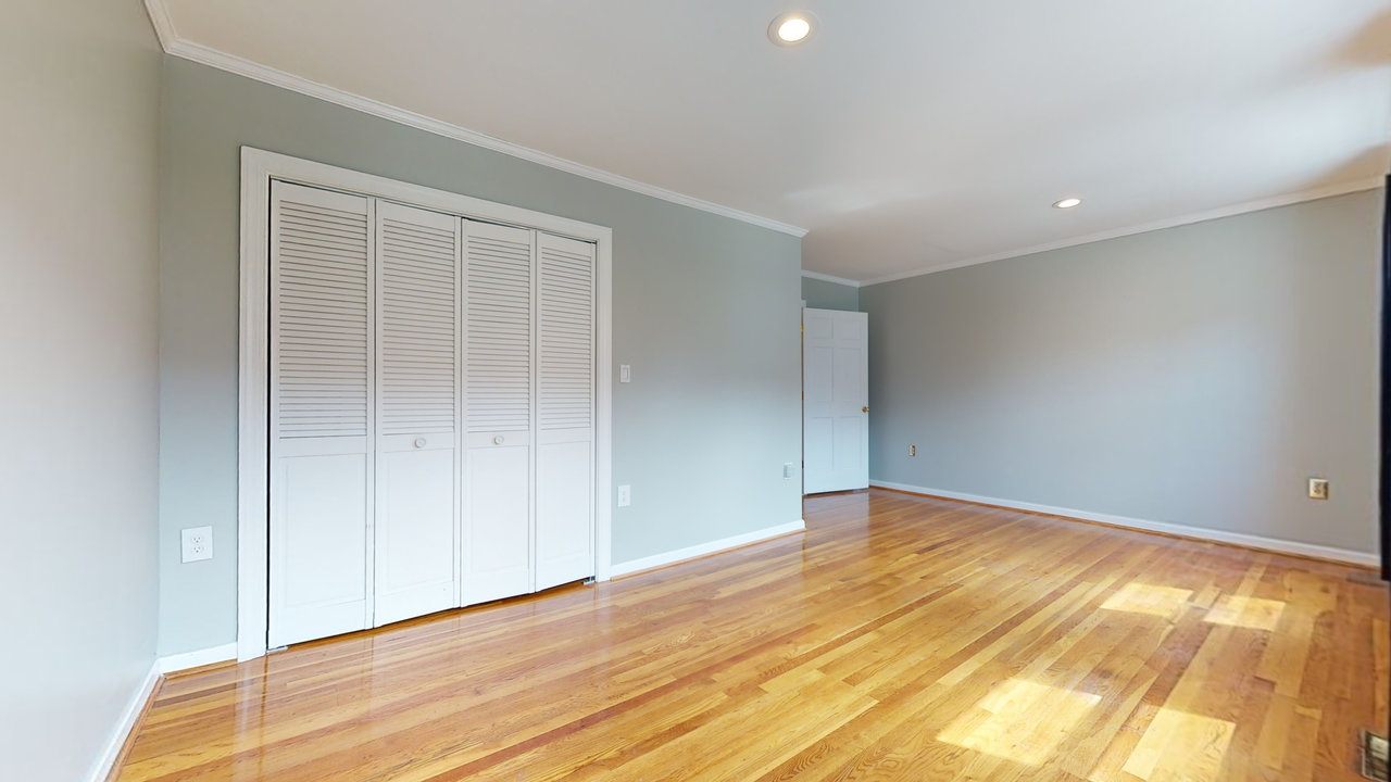  #526: Southwest Waterfront - Queen Bedroom 2D  -  #526: Southwest Waterfront  - Gallery -  4