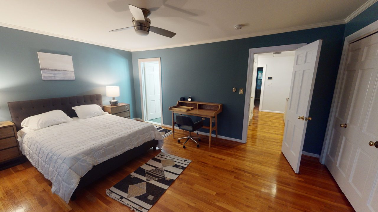 #526: Southwest Waterfront - Queen Bedroom 3G W/Private Bathroom - #526: Southwest Waterfront - Gallery - 2