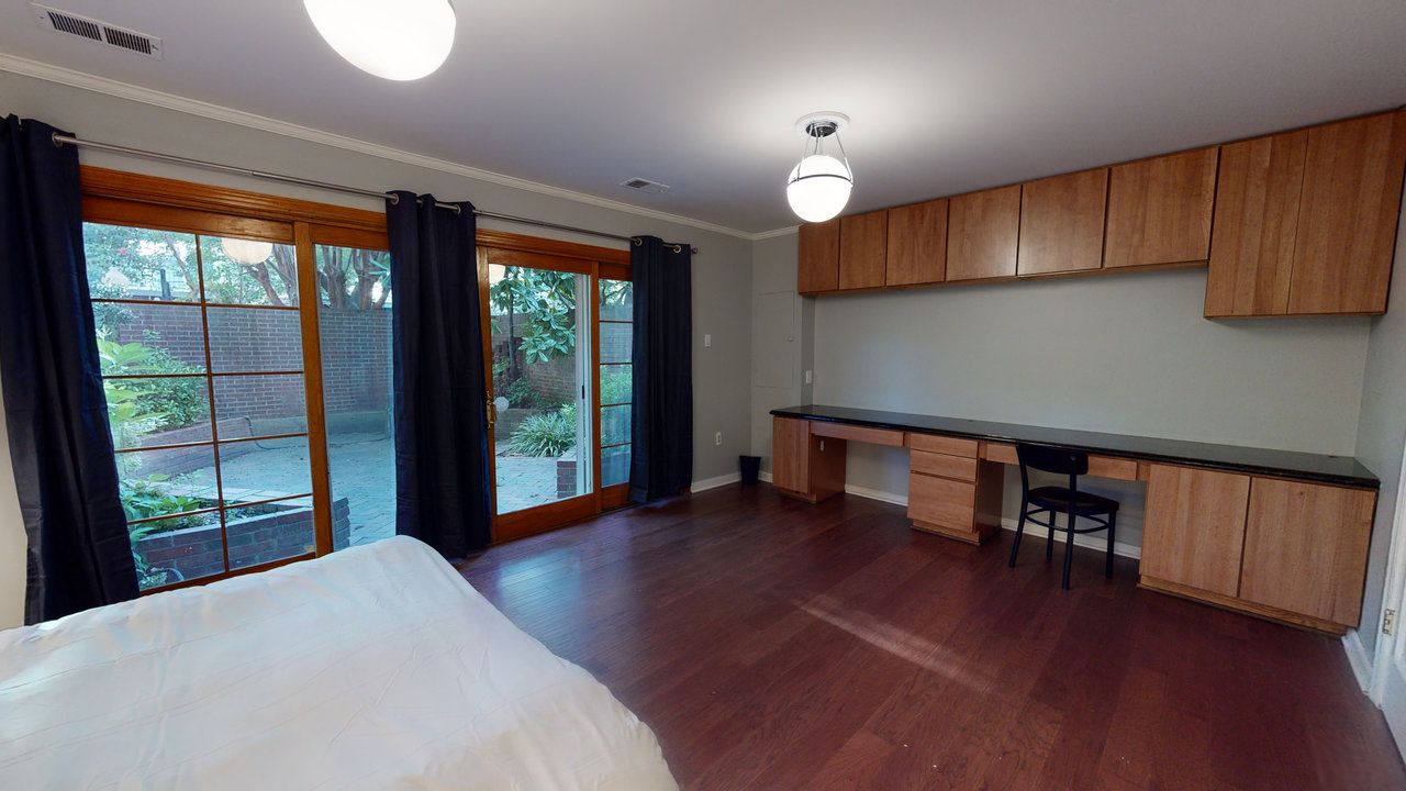  #526: Southwest Waterfront - Queen Bedroom 1B W/Private Patio  -  #526: Southwest Waterfront  - Gallery -  3
