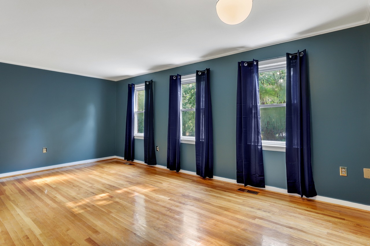  #526: Southwest Waterfront - Queen Bedroom 2C  -  #526: Southwest Waterfront  - Gallery -  2