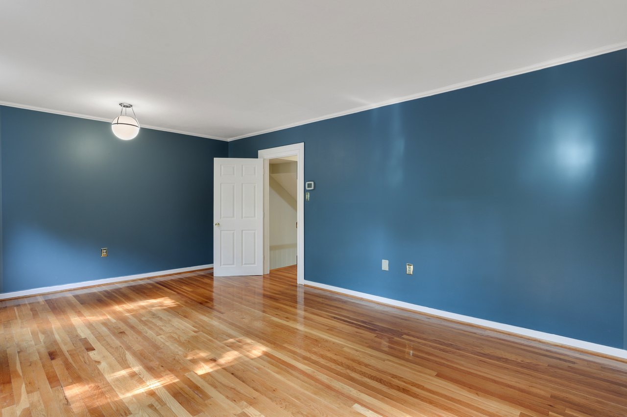  #526: Southwest Waterfront - Queen Bedroom 2C  -  #526: Southwest Waterfront  - Gallery -  3