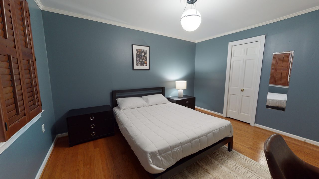  #526: Southwest Waterfront - Queen Bedroom 1A  -  #526: Southwest Waterfront  - Gallery -  1