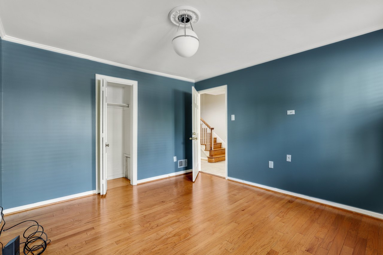 #526: Southwest Waterfront - Queen Bedroom 1A  -  #526: Southwest Waterfront  - Gallery -  8