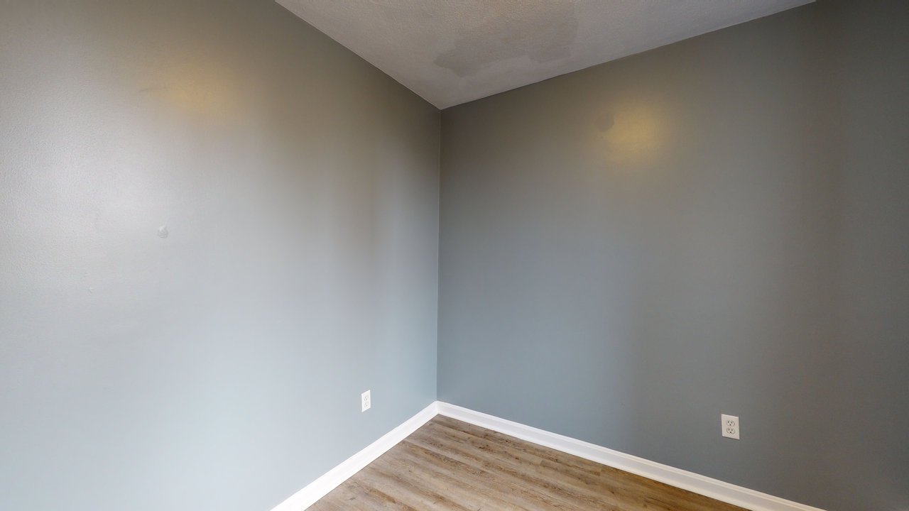  #470: North End - Queen Bedroom C  -  #470: North End  - Gallery -  11
