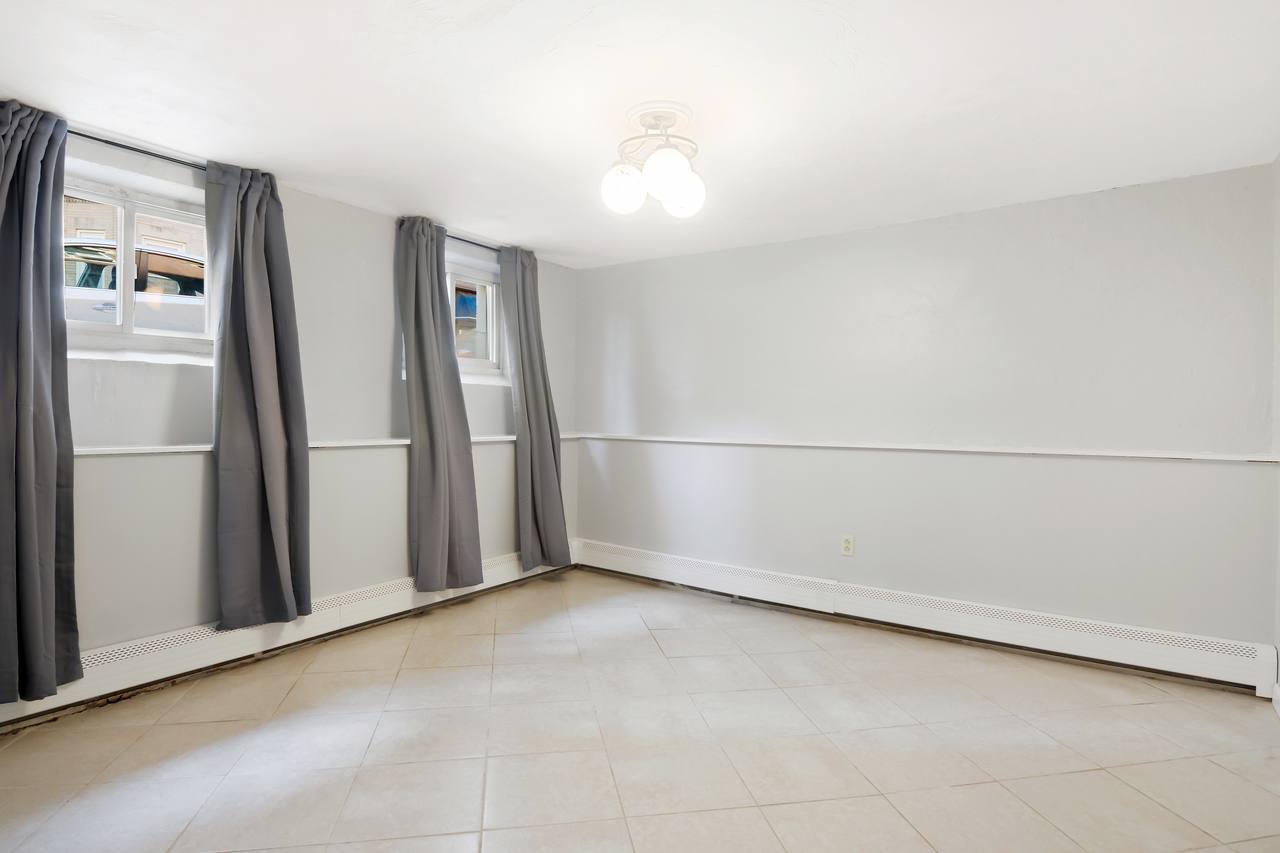 #537: Allston - Queen Bedroom C - #537: Allston - Gallery - 14
