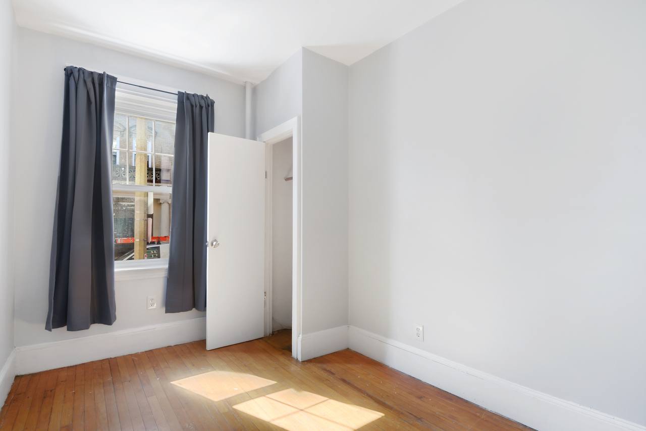 #537: Allston - Queen Bedroom F - #537: Allston - Gallery - 8