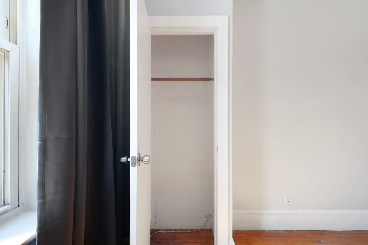 #537: Allston - Queen Bedroom F - #537: Allston - Gallery - 6