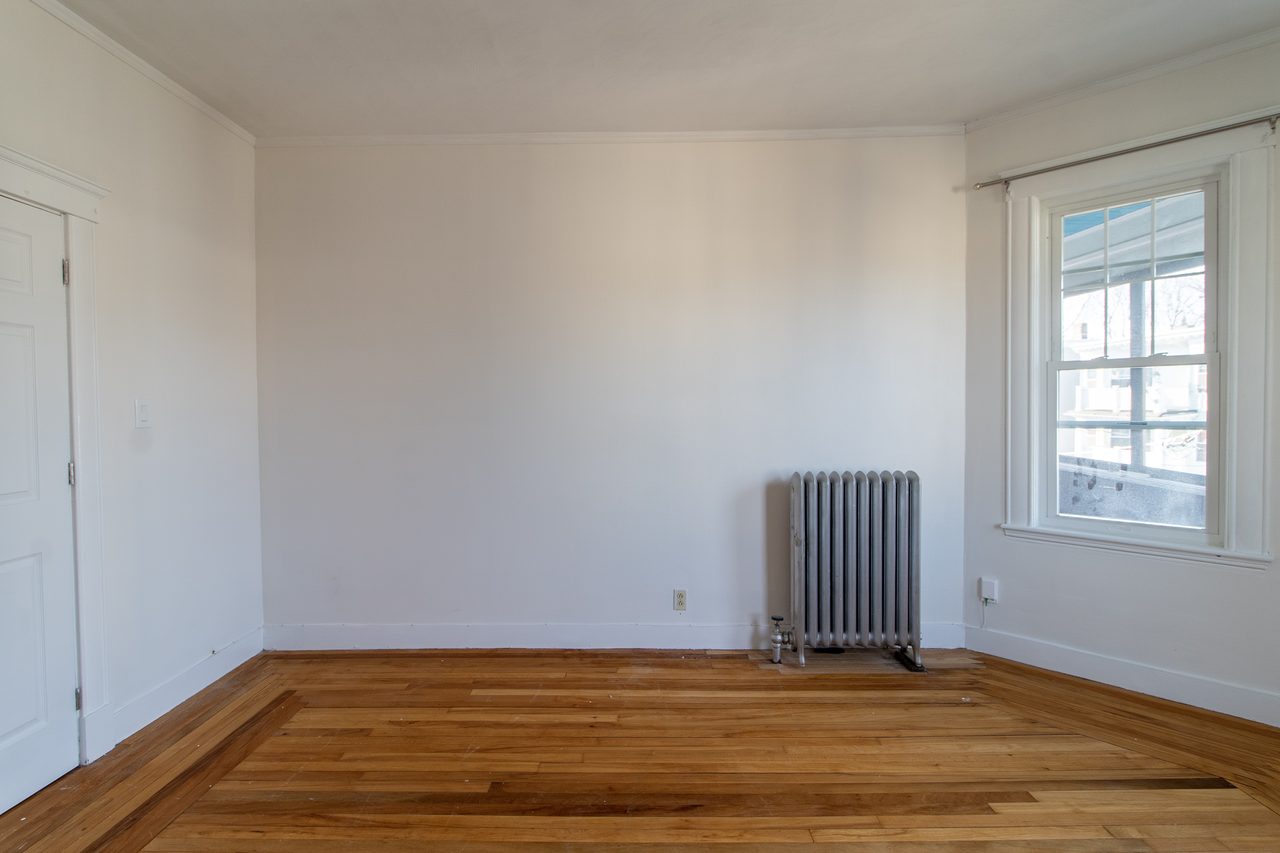 #1733: Dorchester Center - Queen Bedroom D - 4