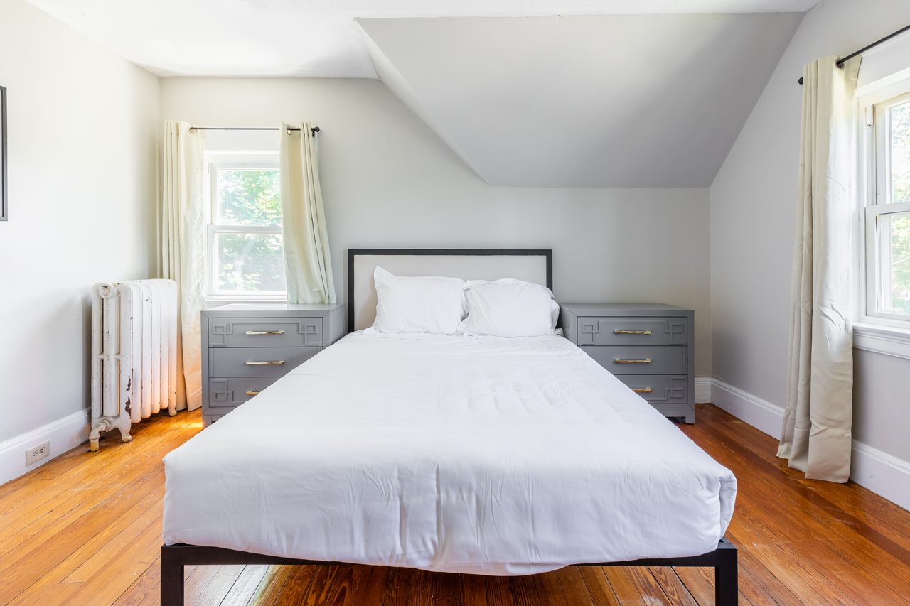 #1341: Brighton - Queen Bedroom H - #1341: Brighton - Gallery - 2