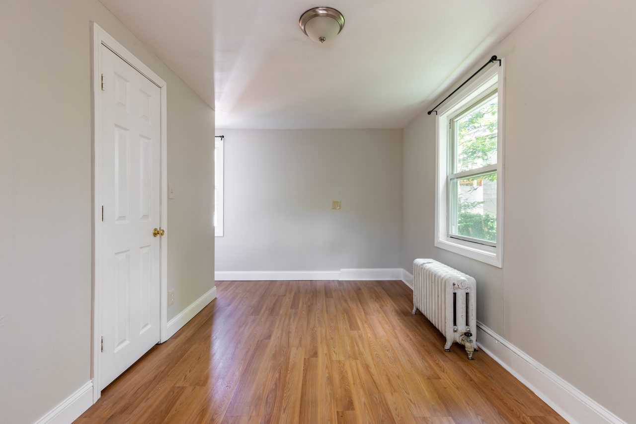 #1341: Brighton - Full Bedroom B - #1341: Brighton - Gallery - 3