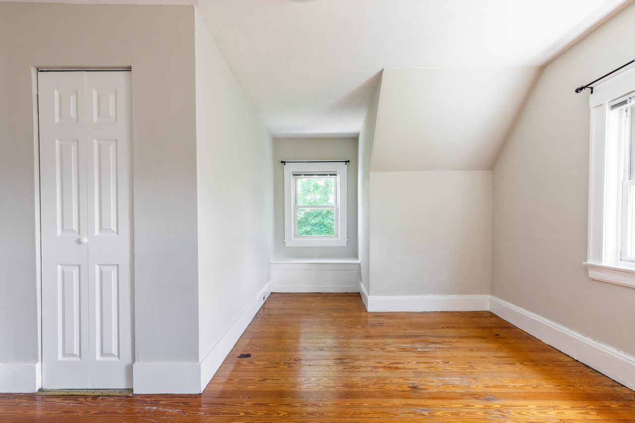  #1341: Brighton - Queen Bedroom I  -  #1341: Brighton  - Gallery -  3