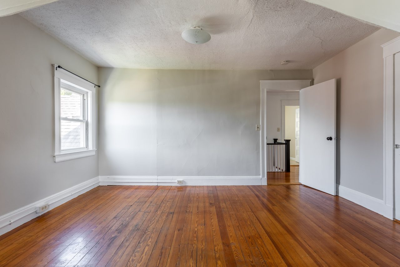  #1341: Brighton - Queen Bedroom G  -  #1341: Brighton  - Gallery -  3